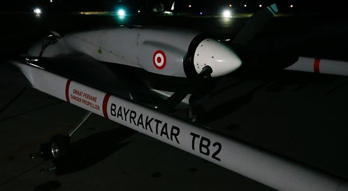 Türkiye'den havalanan İHA, KKTC Geçitkale Havalimanı'na indi