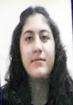 Kız öğrenci kampüsteki üst geçitten atlayarak intihar etti