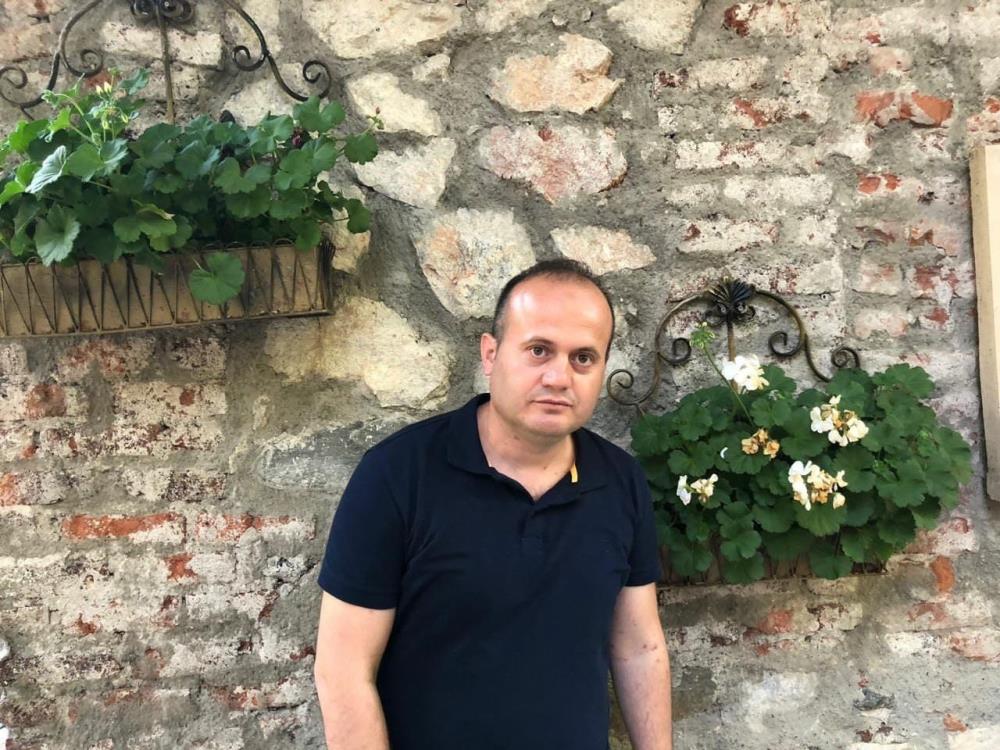 Öğretim üyesinin acı sonu! Evinde ölü bulundu