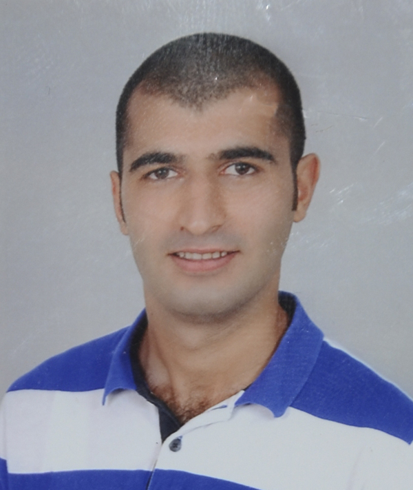 Şanlıurfa'da bir öğretmen evinde boğazı kesilmiş halde bulundu