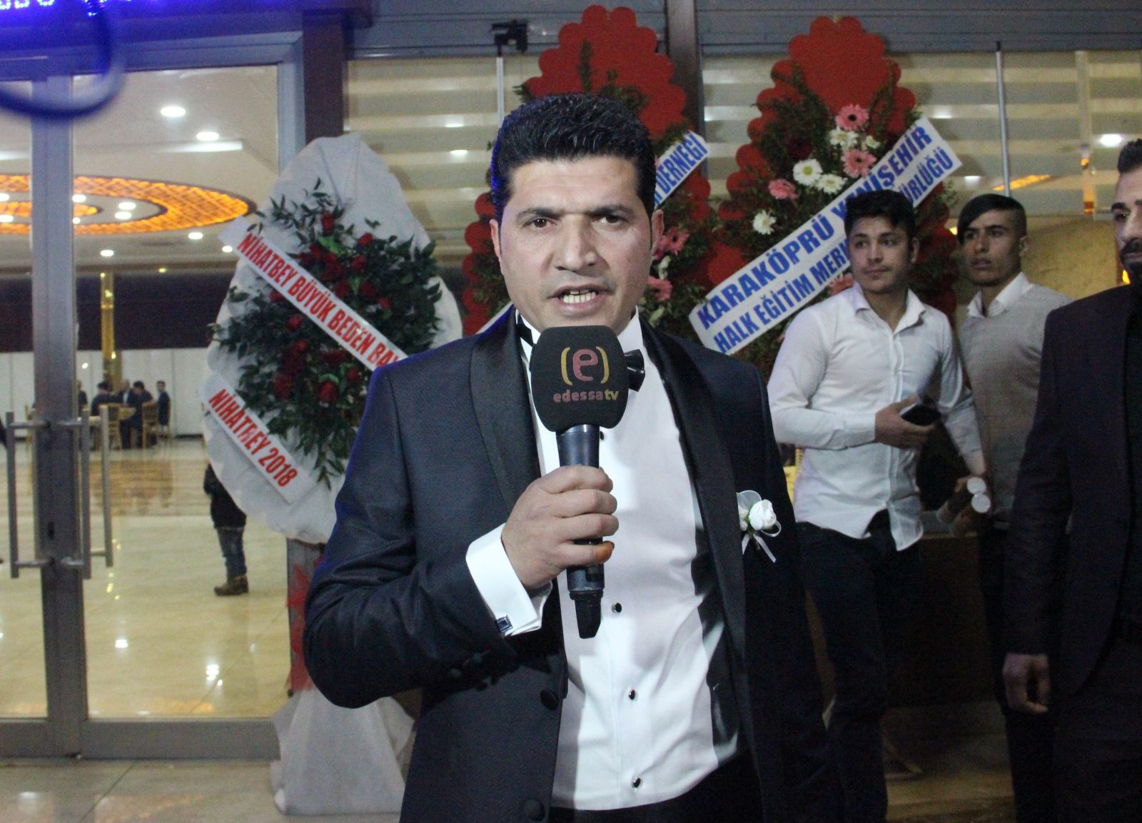 Şanlıurfalı spiker önce haberleri sundu, sonra evlendi