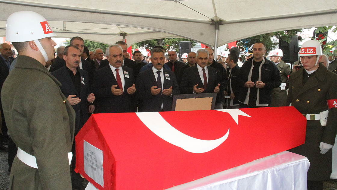 Şehitlerimizi uğurladık