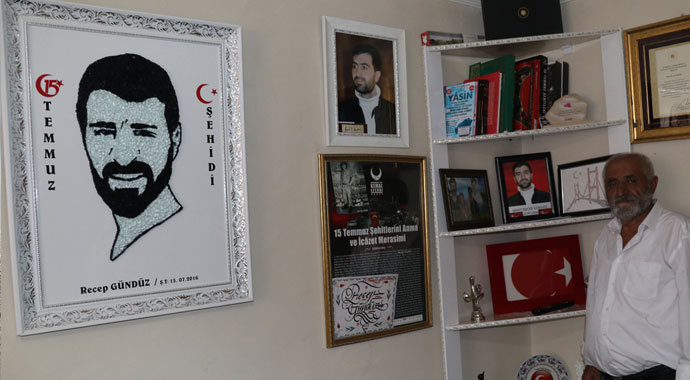 Elinde Türk bayrağıyla 'Allahu ekber' diyerek şehit oldu