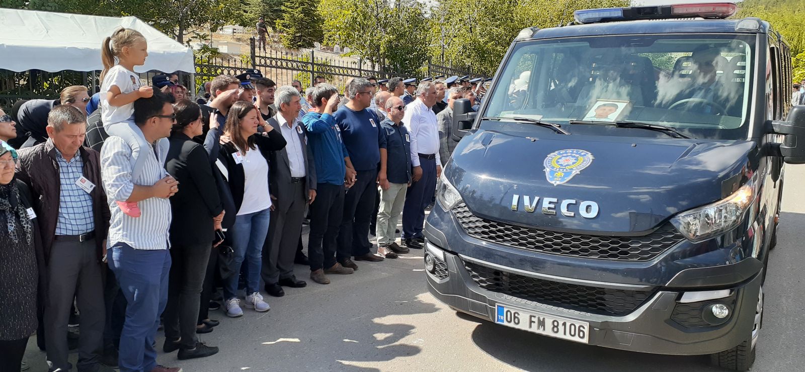 Şehit trafik polisi dualarla son yolculuğuna uğurlandı