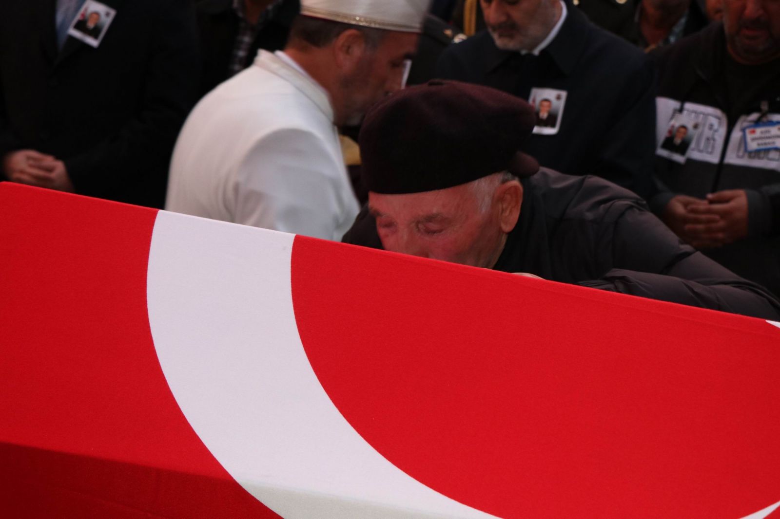 Şehit Şevket Tekin son yolculuğuna uğurlandı