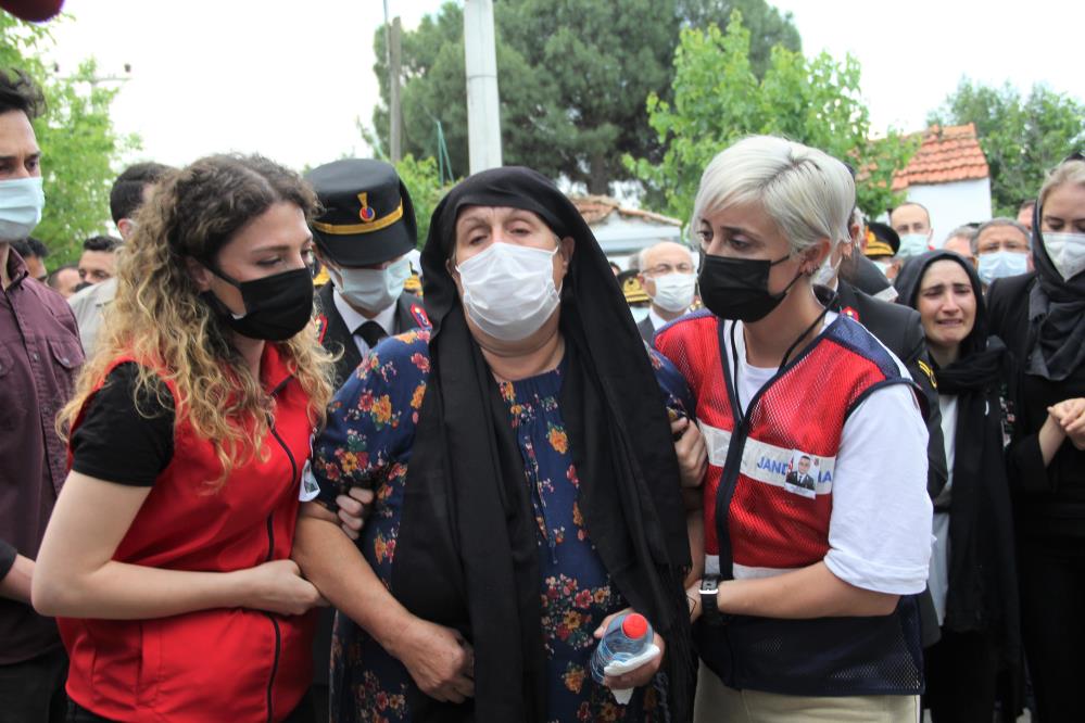 Cumhurbaşkanı Erdoğan'dan şehit ailesine başsağlığı
