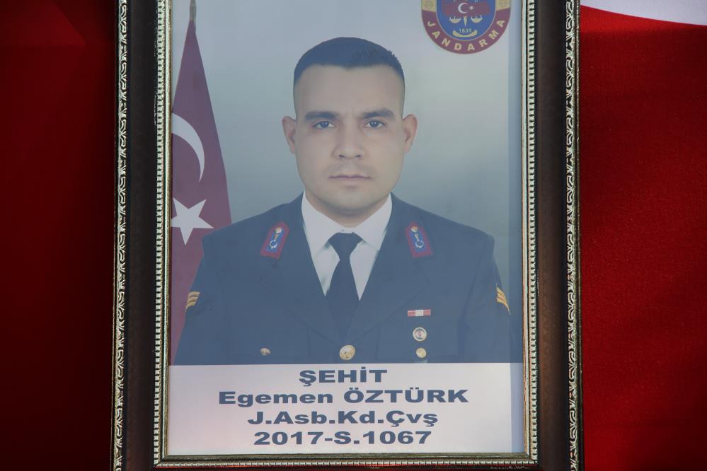 Cumhurbaşkanı Erdoğan'dan şehit ailesine başsağlığı