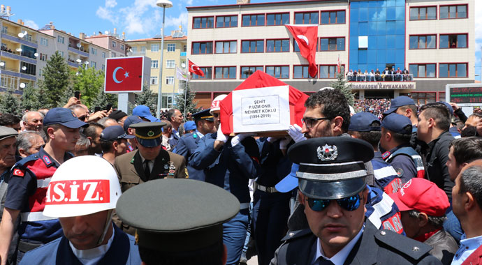 Şehit Mehmet Köklü, son yolculuğuna uğurlandı