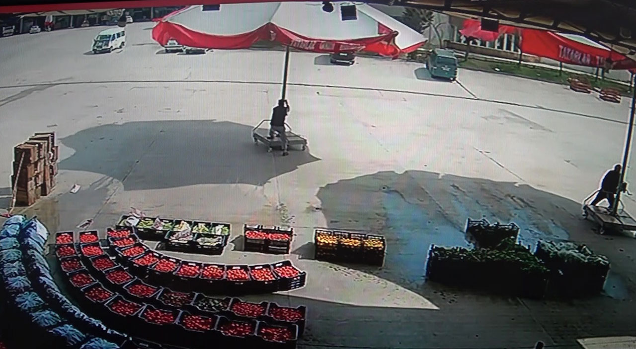 İkinci 'şemsiye ile uçan adam' vakası! 'Onun haline gülmüştüm, benzeri başıma geldi'