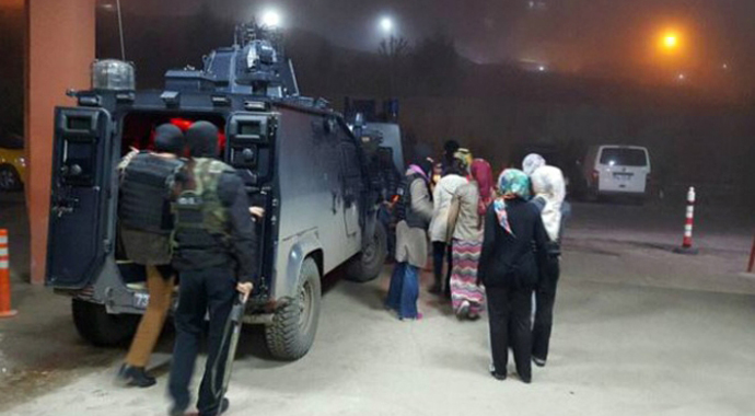 Cizre ve Silopi'de çatışma başladı, ilçeye giriş çıkışlar yasak!