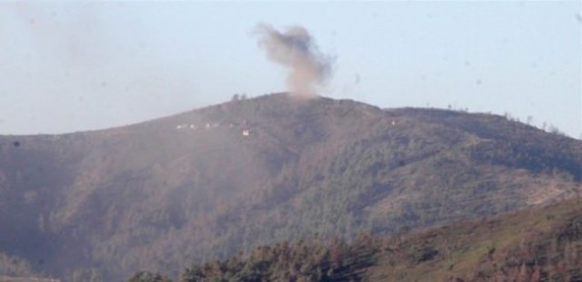 Esed o bölgeye karadan saldırı başlattı Esed o bölgeye karadan saldırı başlattı