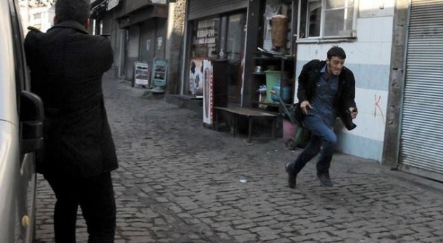 Kameradaki teröristin kimliği belirlendi Kameradaki teröristin kimliği belirlendi