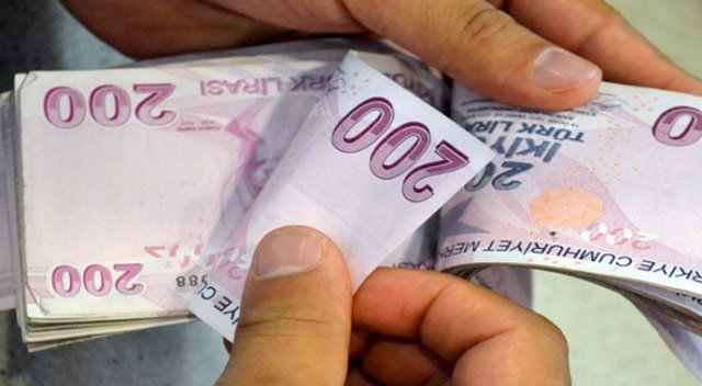 Ticaret ve hizmet sektörlerinde ciro arttı Ticaret ve hizmet sektörlerinde ciro arttı