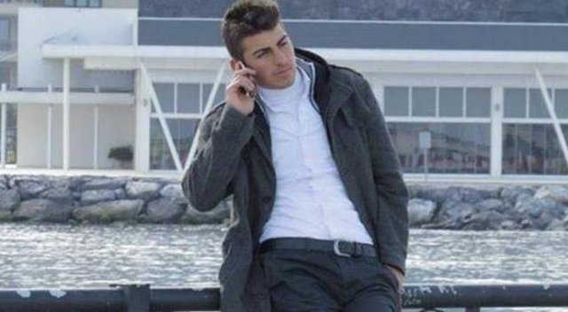 20 yaşındaki genci 20 yerinden bıçakladılar, bakın ne için! 20 yaşındaki genci 20 yerinden bıçakladılar, bakın ne için!