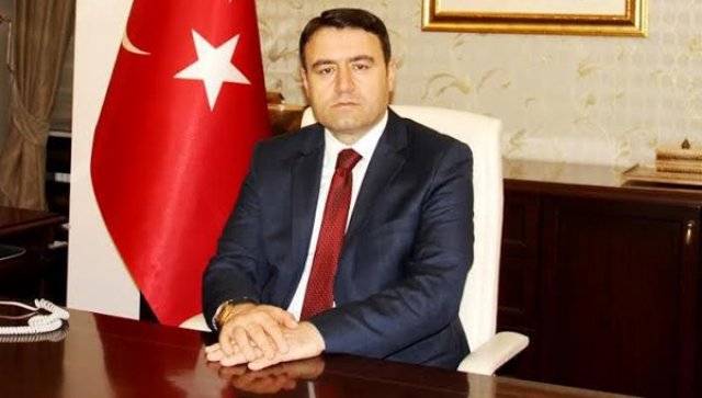 Ağrı Valisi Musa Işın: Siz Kürt değilsiniz, onun bunun uşağısınız