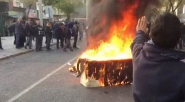 Diyarbakır Sur'da polise roketli saldırı! Diyarbakır Sur'da polise roketli saldırı!