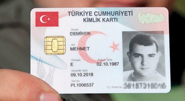 Kimlikler sil baştan Kimlikler sil baştan