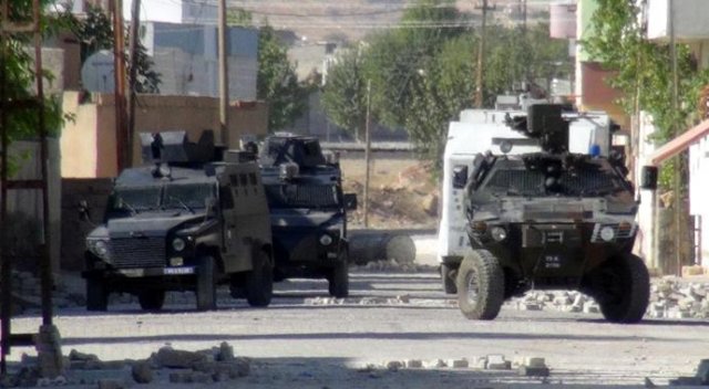 Mardin'de 1 asker şehit oldu, 5 asker yaralı Mardin'de 1 asker şehit oldu, 5 asker yaralı
