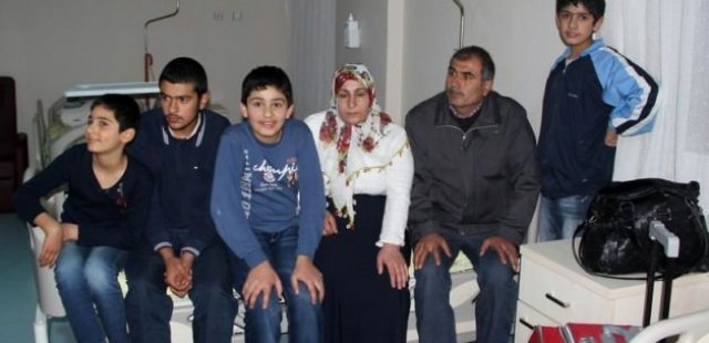 PKK'lılardan kaçan aile hastaneye sığındı PKK'lılardan kaçan aile hastaneye sığındı