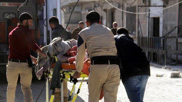 Rus savaş uçakları Halep'te sivilleri vurdu: 41 ölü