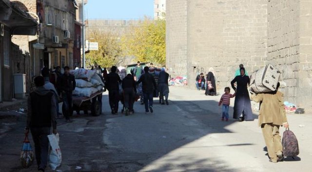 Sur'da yasak kalktı, göç başladı