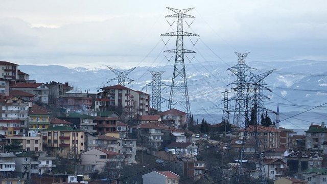 'Elektromanyetik kirlilik insanı sağlığından edebilir' 'Elektromanyetik kirlilik insanı sağlığından edebilir'