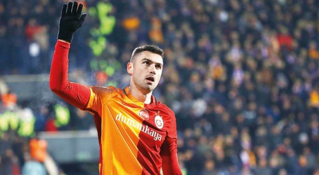 Ada yolcusu Burak Yılmaz attığı gol sonrası bakın ne yaptı! Ada yolcusu Burak Yılmaz attığı gol sonrası bakın ne yaptı!