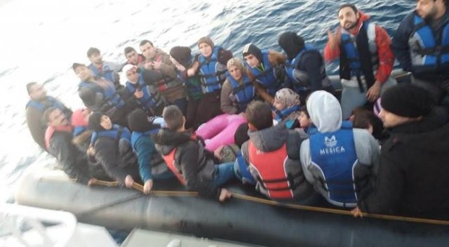 Antalya'da 38 mülteci yakalandı Antalya'da 38 mülteci yakalandı