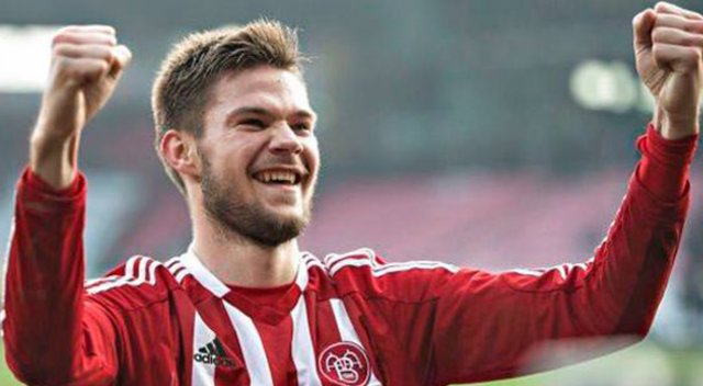 Benitez'i bırak Lukas Spalvis'i kap Benitez'i bırak Lukas Spalvis'i kap