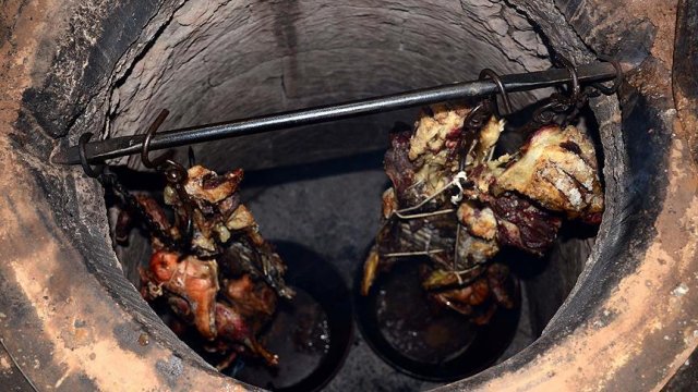 Bitlis'in vazgeçilmez lezzeti: Büryan kebabı Bitlis'in vazgeçilmez lezzeti: Büryan kebabı