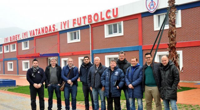 Dünya devleri Türk kulübünü takibe aldı Dünya devleri Türk kulübünü takibe aldı