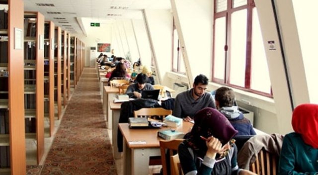 Kütüphaneye yapılan bomba ihbarı asılsız çıktı Kütüphaneye yapılan bomba ihbarı asılsız çıktı