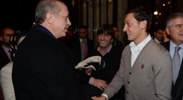 Mesut Özil'den Erdoğan'a ziyaret Mesut Özil'den Erdoğan'a ziyaret