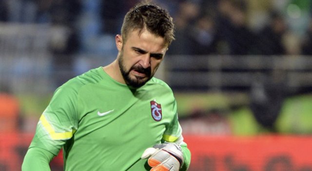 Onur ve Özer'den feda! Onur ve Özer'den feda!