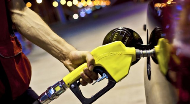 Benzine indirim geldi