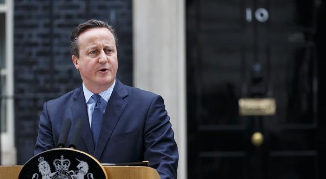 Brüksel'de İngiltere'nin dediği oldu, Avruğa boyun eğdi