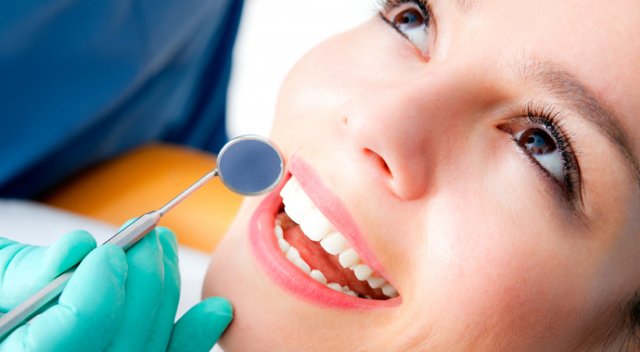 Eksik dişler kariyerinize engel oluyor