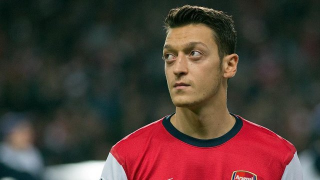 Mesut Özil'in çabası Arsenal'a yetmedi Mesut Özil'in çabası Arsenal'a yetmedi