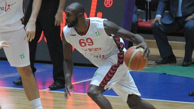 Trabzonspor Medical Park Courtney Fells'i kadrosuna kattı Trabzonspor Medical Park Courtney Fells'i kadrosuna kattı