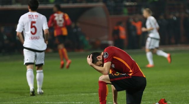 Yenilgi sonrası gözyaşlarını tutamadı