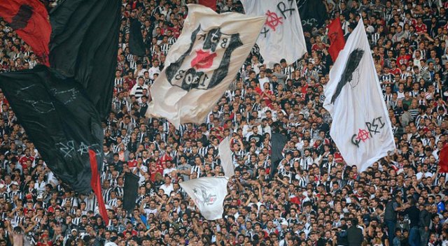 Çarşı Fenerbahçe&#039;ye patladı