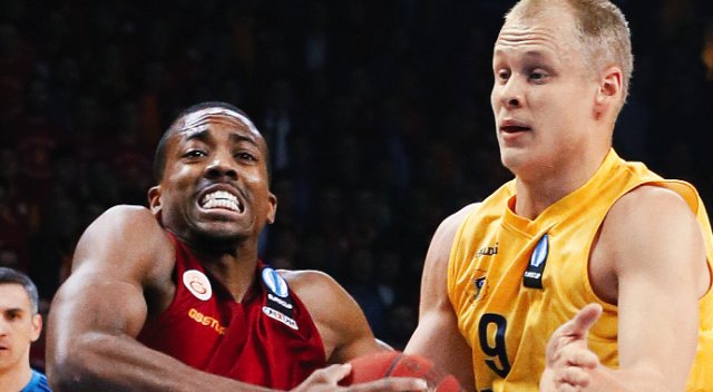 Finale göz kırptı Finale göz kırptı