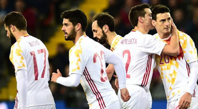 İspanya Milli Takım Forması Dalga Konusu Oldu İspanya Milli Takım Forması Dalga Konusu Oldu