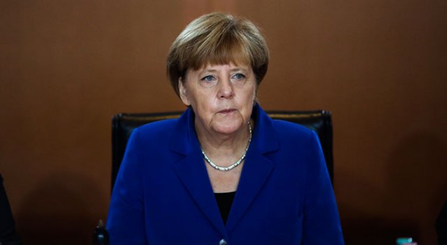 Merkel: Türkiye'nin AB üyeliği gündemde yok Merkel: Türkiye'nin AB üyeliği gündemde yok