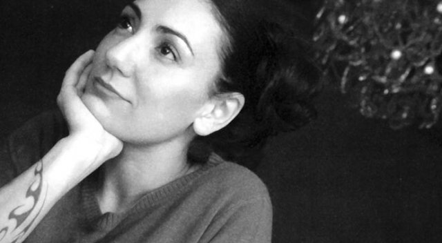 Şarkıcı Özlem Tekin muhtar azası oldu
