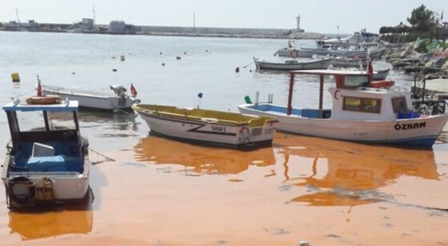 Silivri&#039;de deniz kızıla büründü!