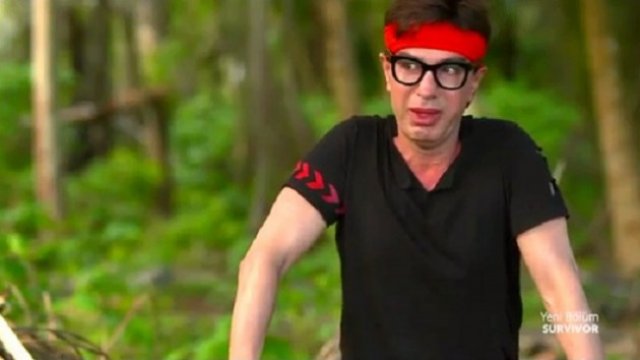 Survivor'da Yılmaz Morgül hastaneye kaldırıldı Survivor'da Yılmaz Morgül hastaneye kaldırıldı