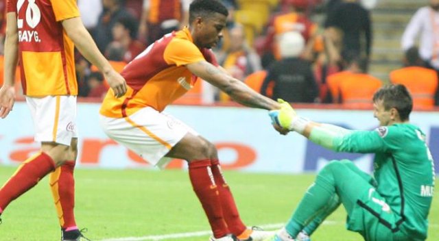 Aslan galibiyeti unuttu! Aslan galibiyeti unuttu!