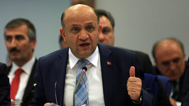 Bakan Işık: Yerli otomobil projesiyle ilgili çok iddialı gidiyoruz Bakan Işık: Yerli otomobil projesiyle ilgili çok iddialı gidiyoruz