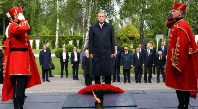 Cumhurbaşkanı Erdoğan’dan anlamlı ziyaret Cumhurbaşkanı Erdoğan’dan anlamlı ziyaret
